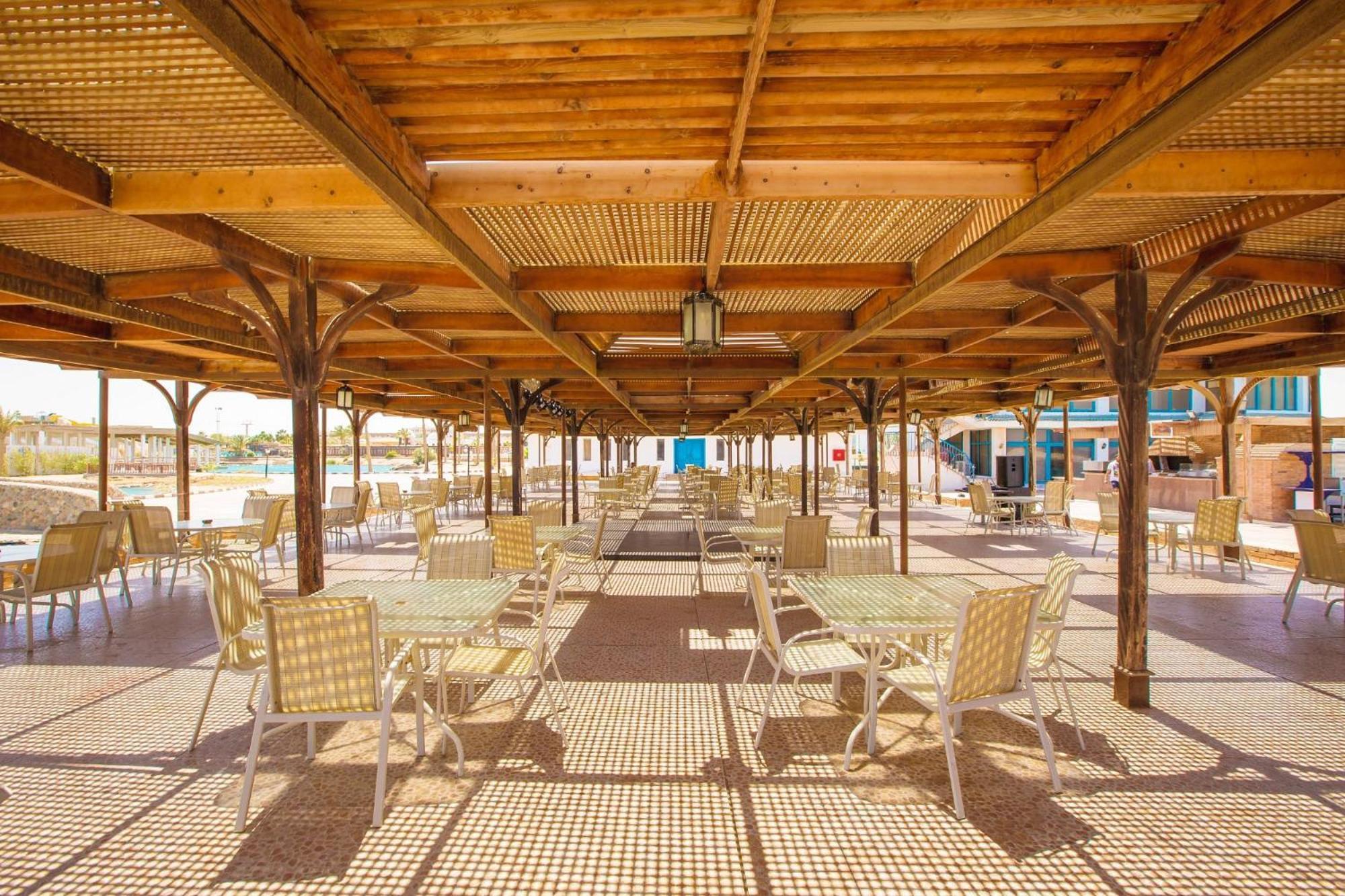 הורגהדה The Palace Beach Hotel מראה חיצוני תמונה
